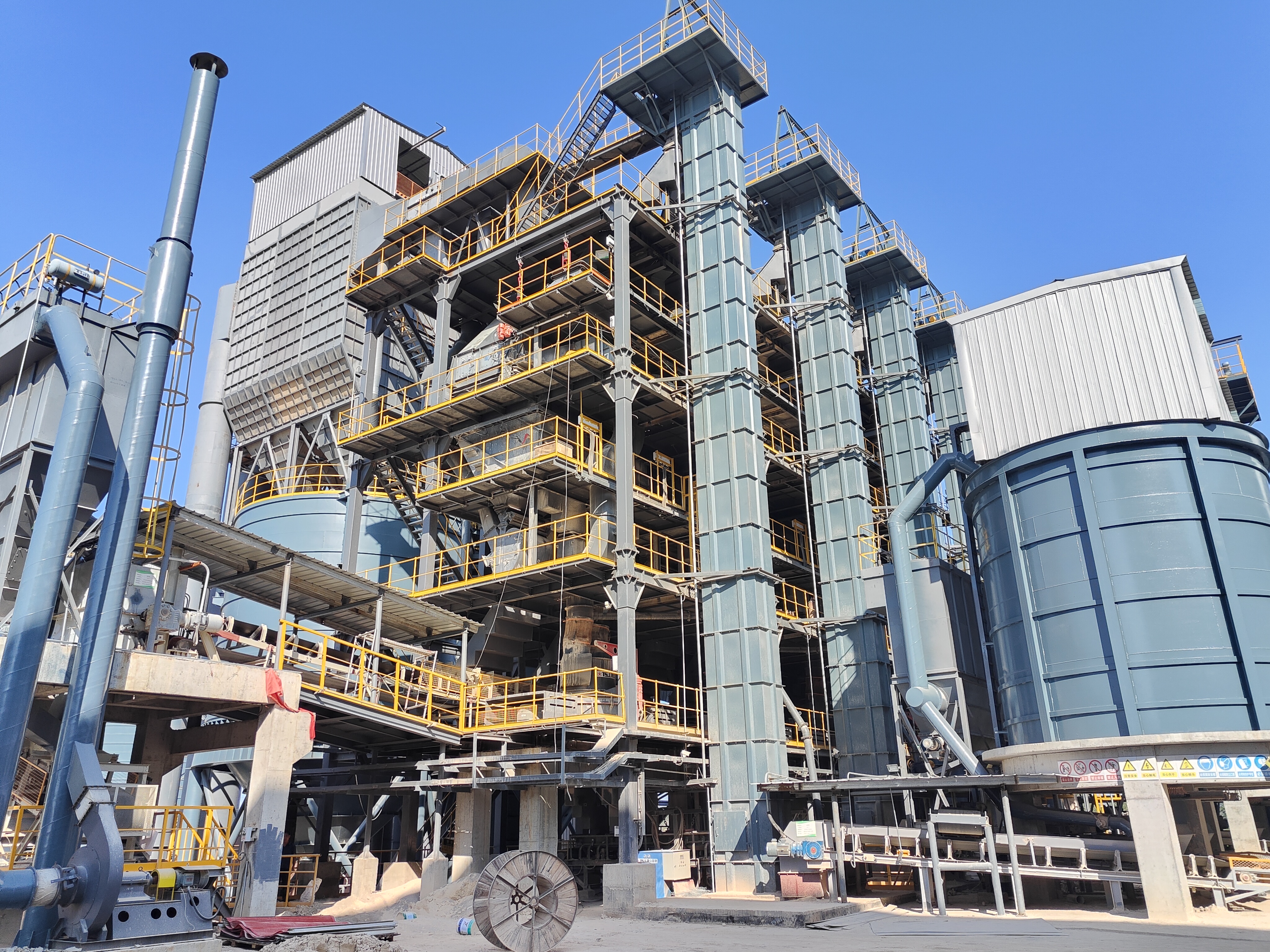 砂石廠選擇干法制砂樓，優(yōu)勢(shì)與便捷全解析